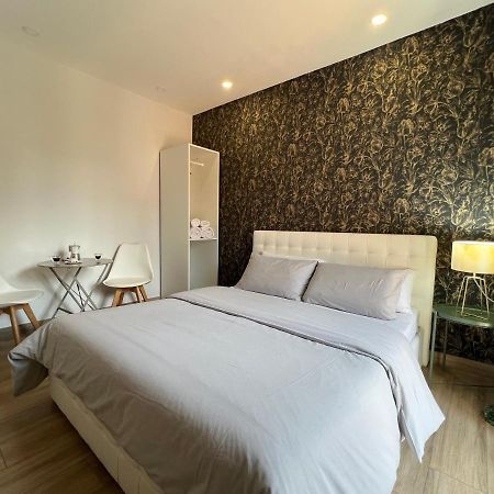 Emanuele Room Катания Экстерьер фото