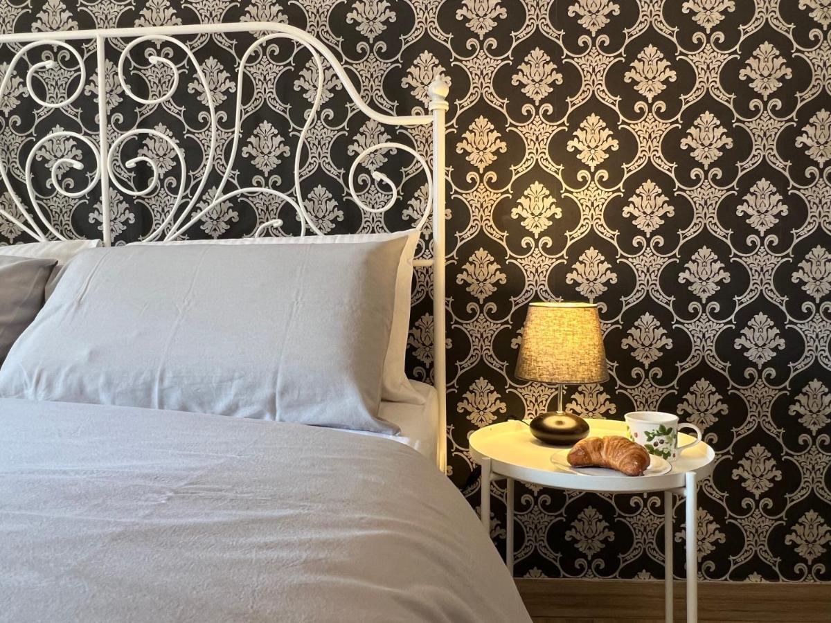 Emanuele Room Катания Экстерьер фото