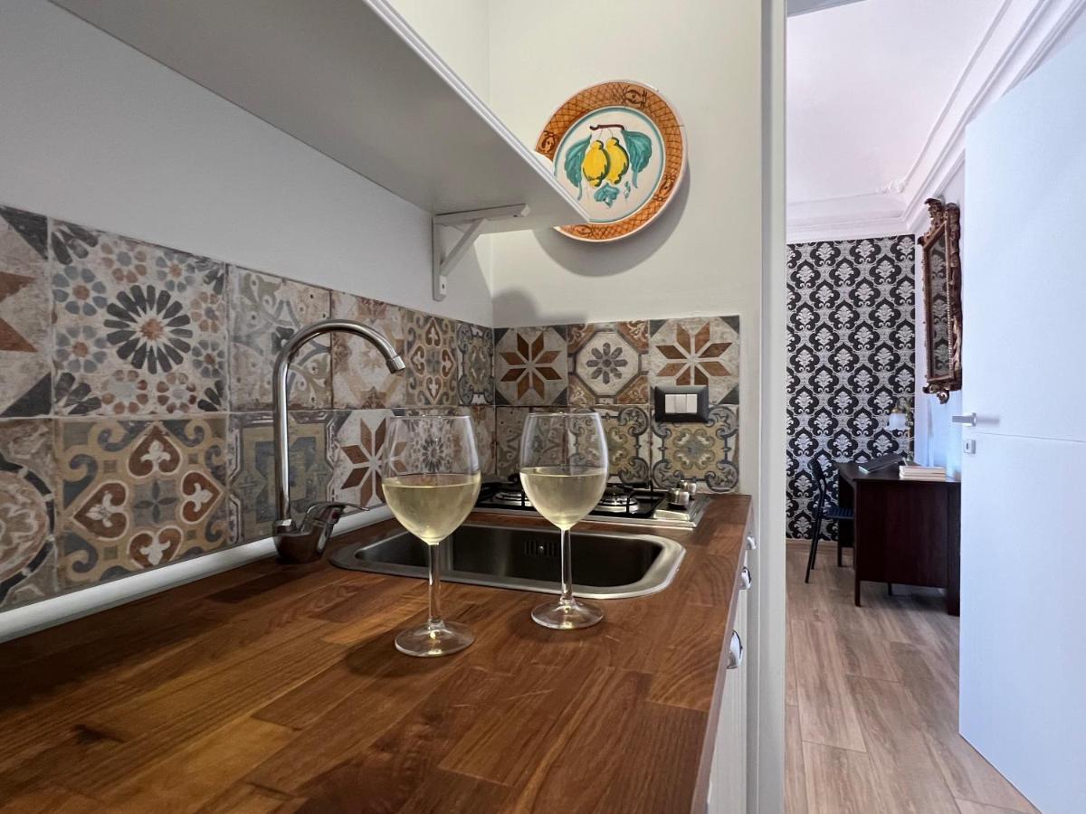 Emanuele Room Катания Экстерьер фото