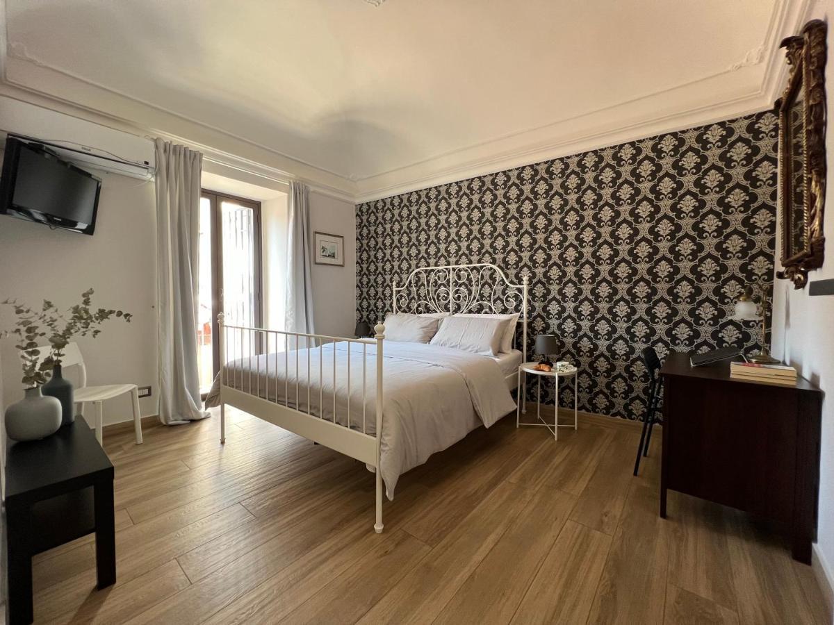 Emanuele Room Катания Экстерьер фото