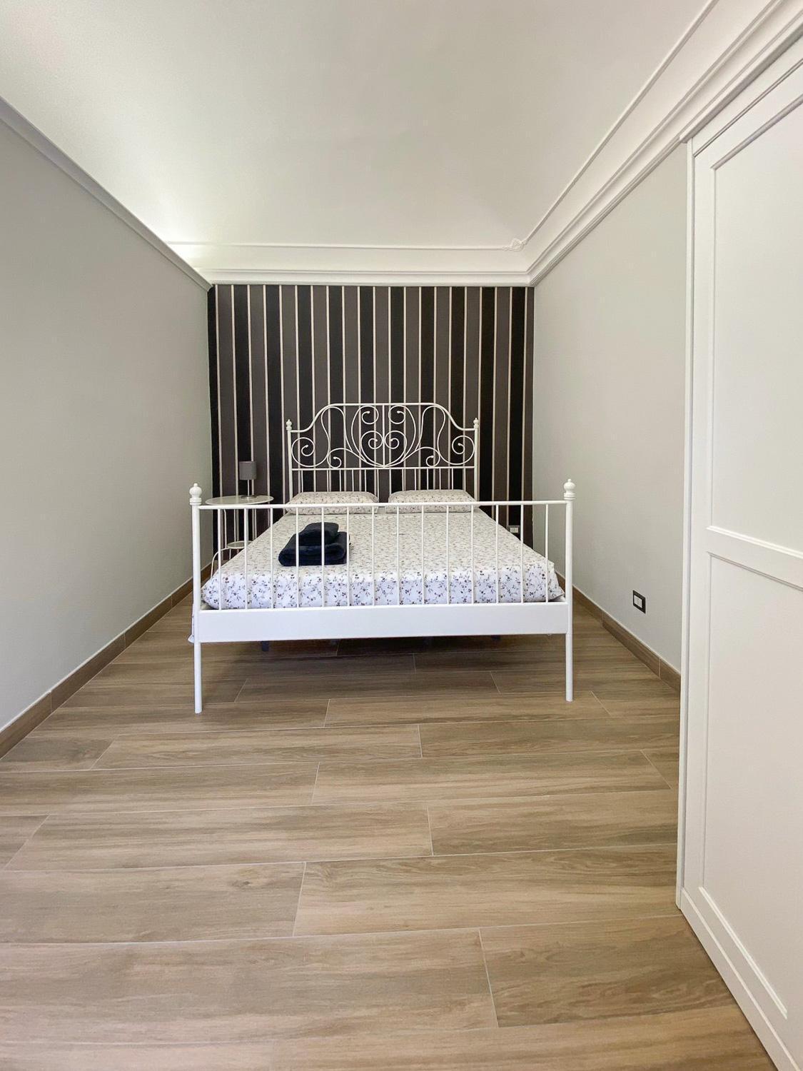 Emanuele Room Катания Экстерьер фото