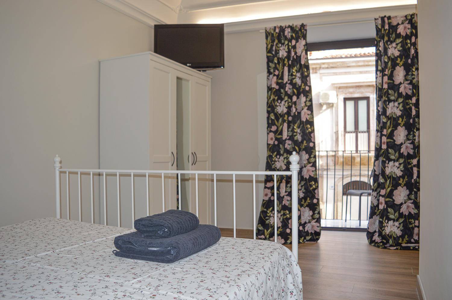 Emanuele Room Катания Экстерьер фото